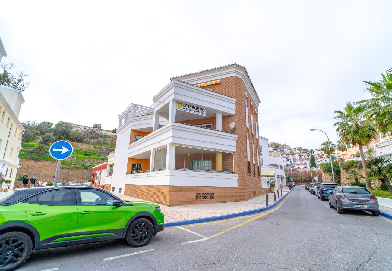 Apartamento en Nerja - Apartamento 2 dormitorios en la Playa Burriana Nerja con WiFi y Aire Acondicionado - Ref 340