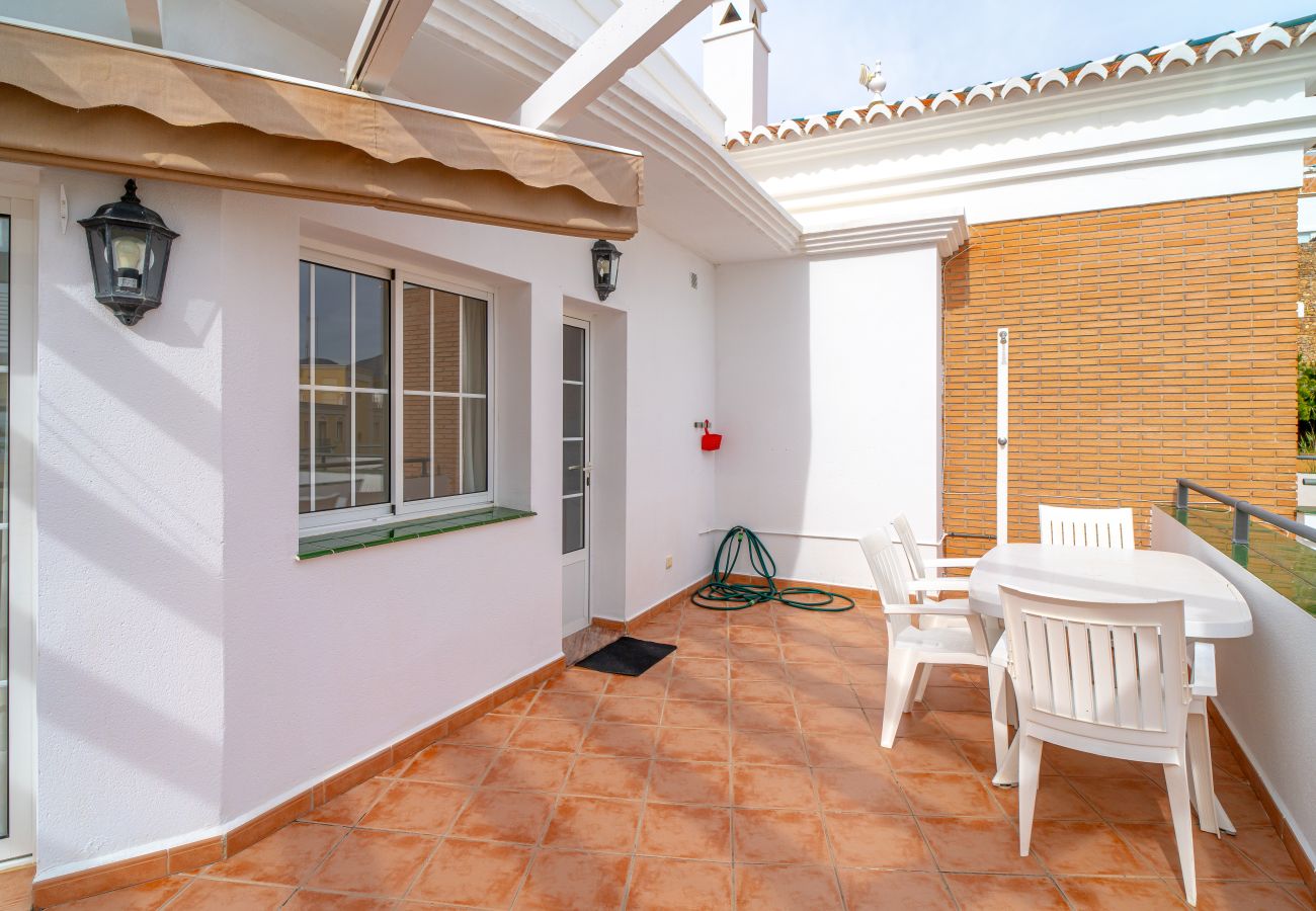 Apartamento en Nerja - Apartamento 2 dormitorios en la Playa Burriana Nerja con WiFi y Aire Acondicionado - Ref 340