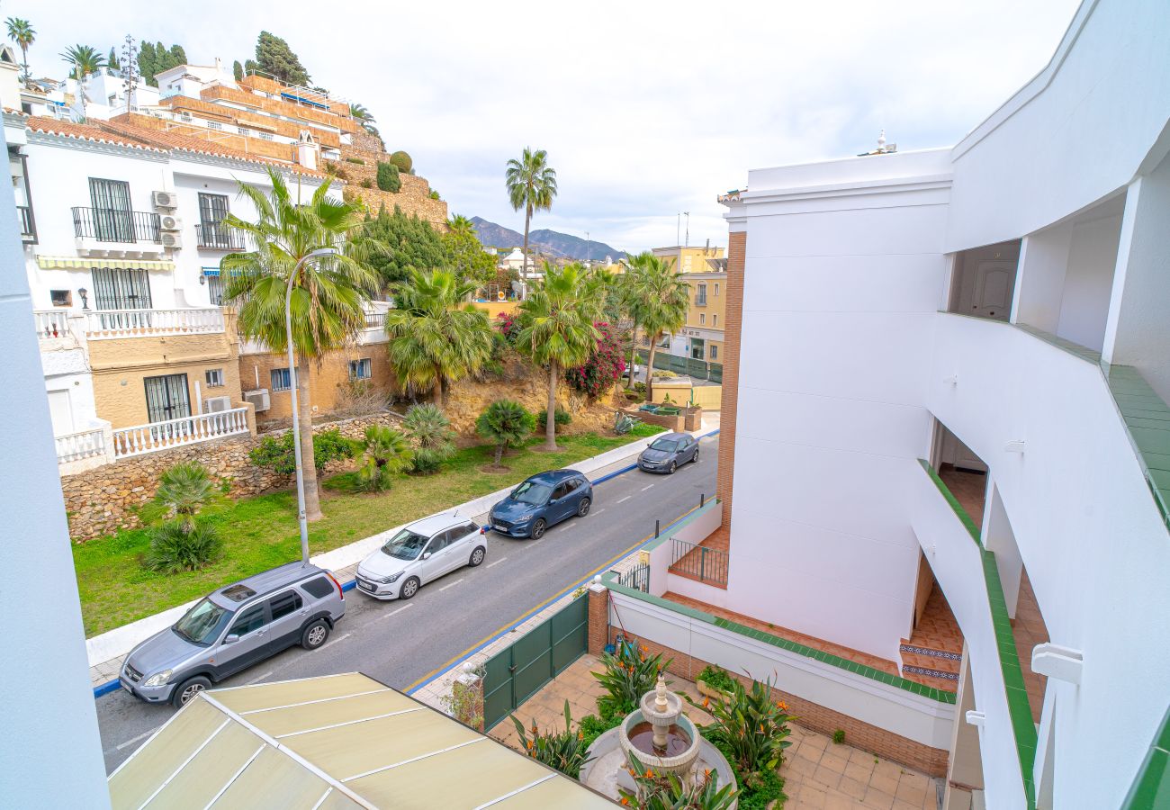 Apartamento en Nerja - Apartamento 2 dormitorios en la Playa Burriana Nerja con WiFi y Aire Acondicionado - Ref 340