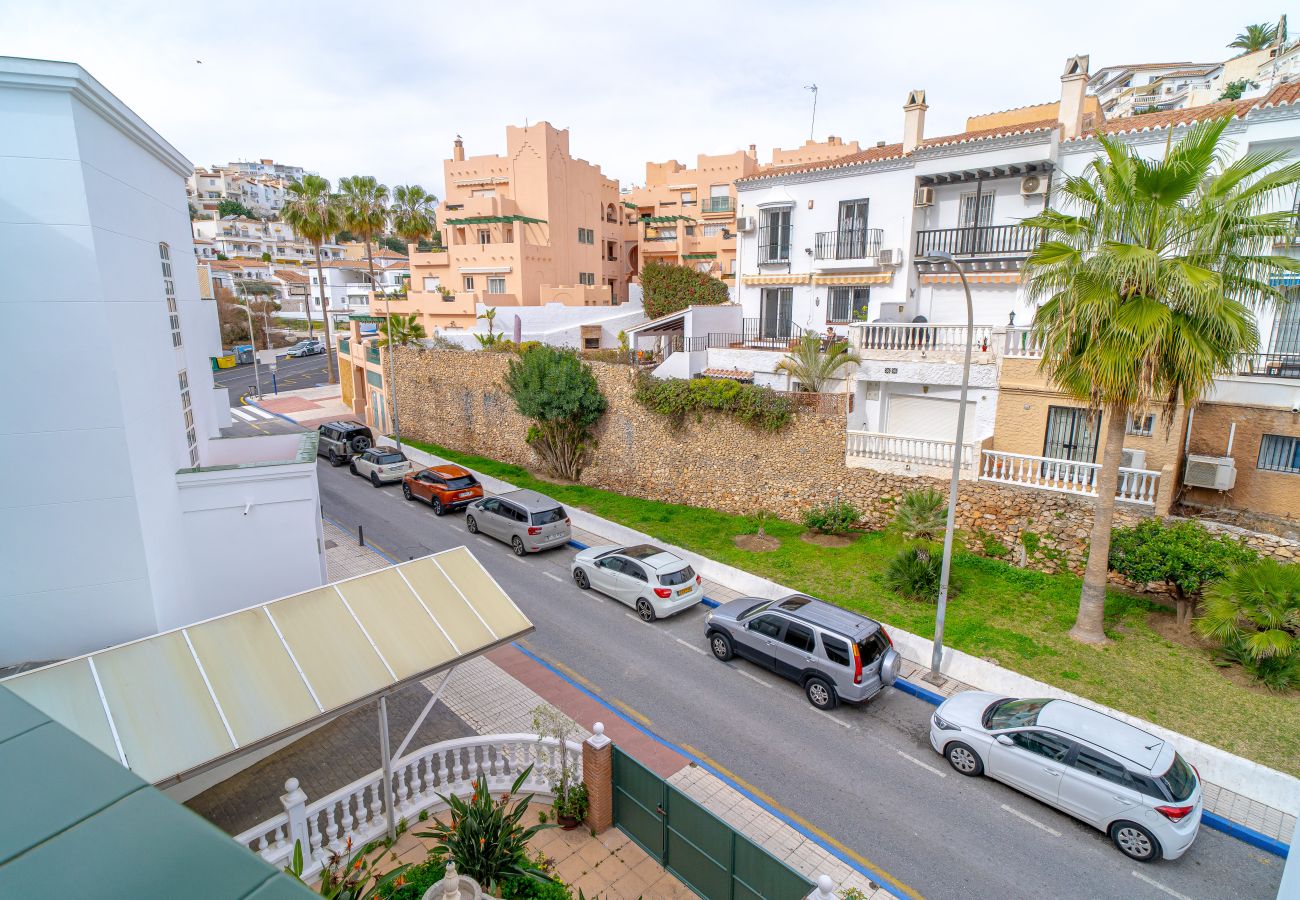 Apartamento en Nerja - Apartamento 2 dormitorios en la Playa Burriana Nerja con WiFi y Aire Acondicionado - Ref 340