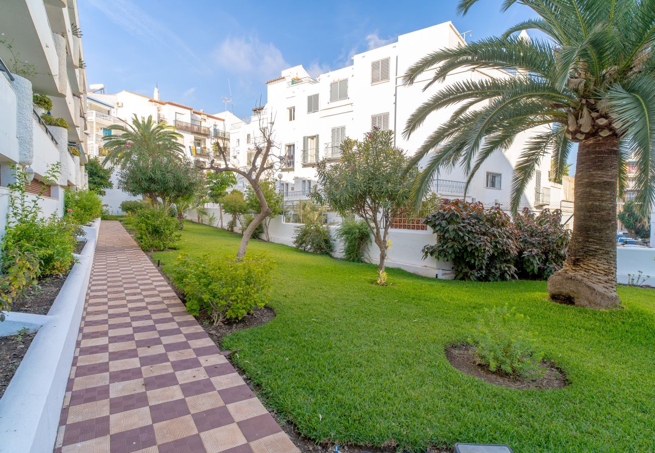 Apartamento en Nerja - Apartamento con Aire Acondicionado y piscina comunitaria en la zona del Parador Ref 509