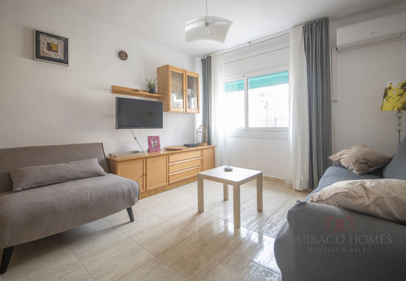 Apartamento en Torredembarra - TH102 Alojamiento Vacacional en la Playa – Costa Dorada, 3 Habitaciones