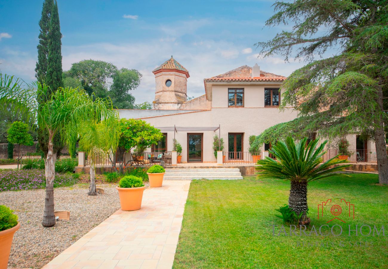 Villa en Valls - TH101 Masia Deluxe Mas Bell con Piscina y Gran Jardin