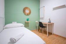 Rent by room in Tarragona - Habitación Santes Creus 3