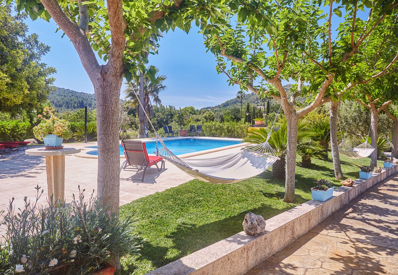 pool hammock holiday villa mallorca