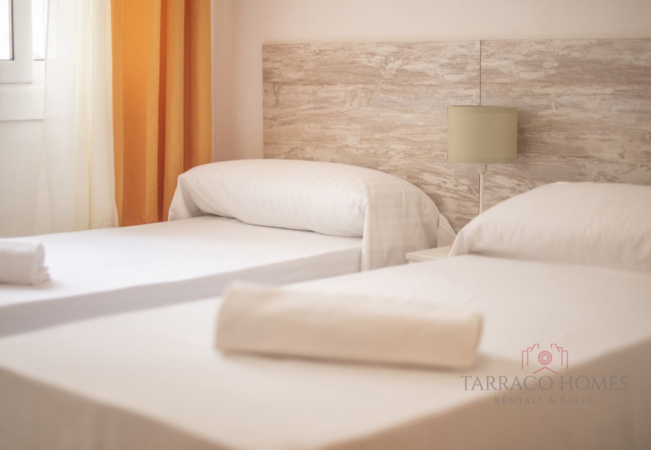 Apartment in Torredembarra - TH102 Beach Vacation Rental – Costa Dorada, 3 Bedrooms