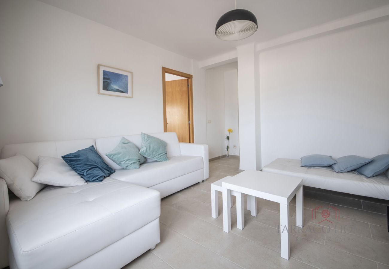 Apartment in Torredembarra - TH106 Bright apartment near Torredembarra beach