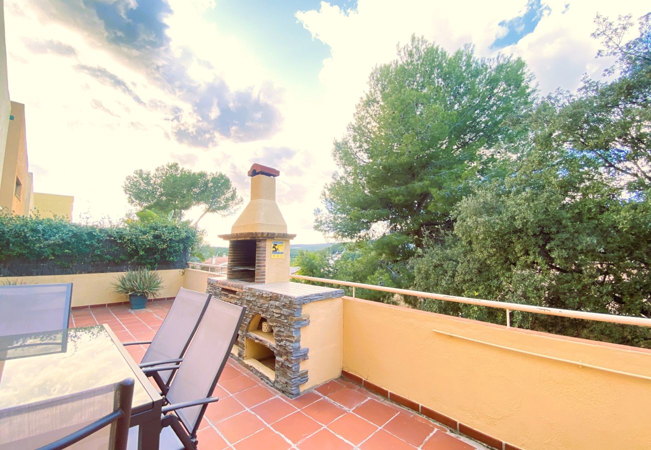 Townhouse in Tarragona - TH40 Large House with Private Garden and Terrace with Barbecue in Tamarit