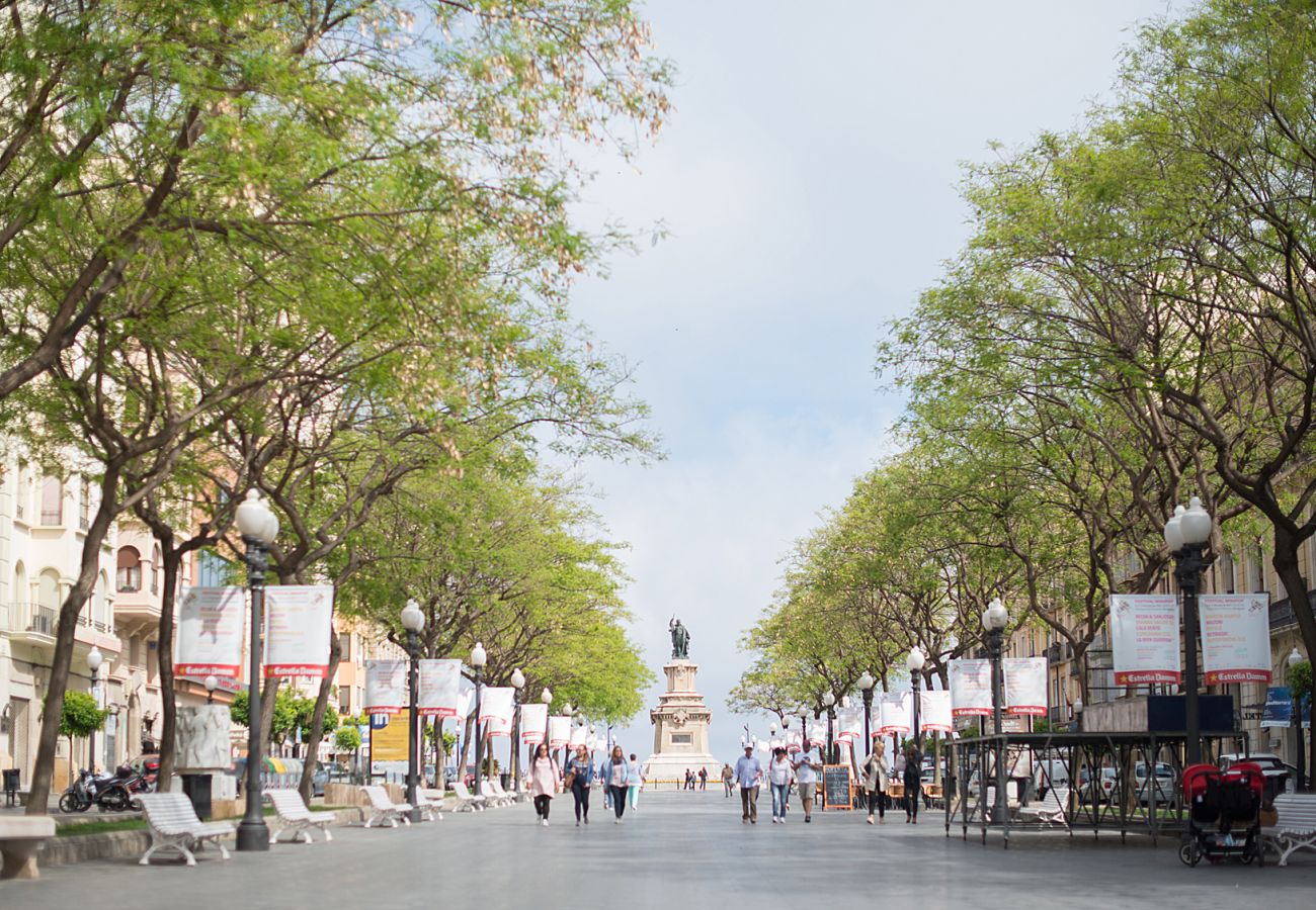 Appartement à Tarragone - TH114-Studio avec Air Conditionné sur la Rambla