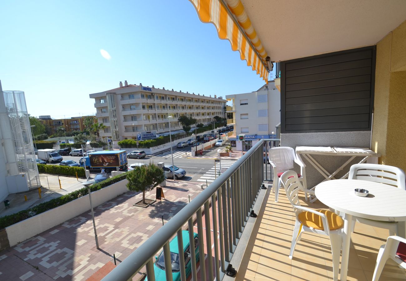 Апартаменты на Камбрильс - Pins i Mar:Terraza-Frente playa Cambrils-Wifi,A/C,satélite,ropa incluidos