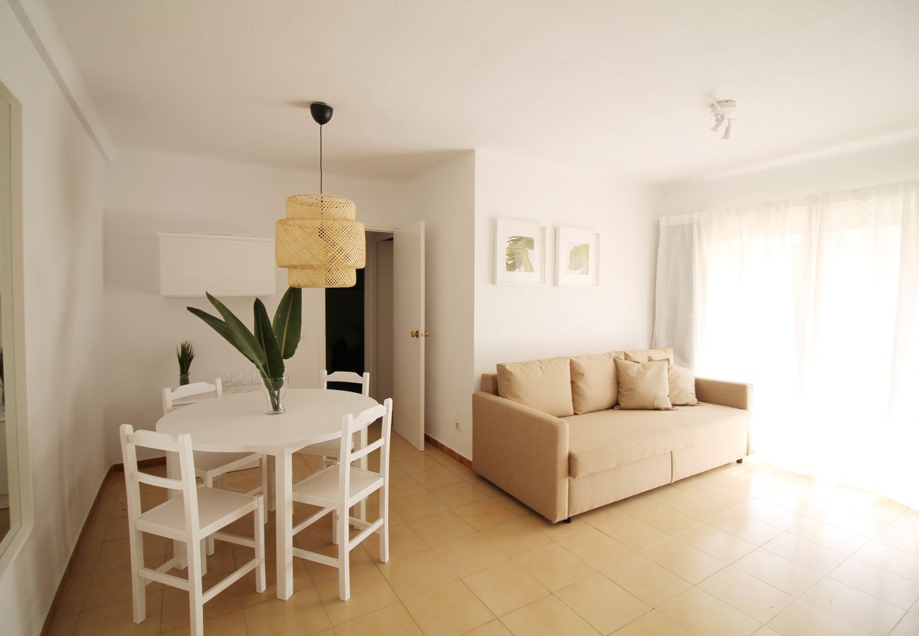 Апартаменты на Камбрильс - Pins i Mar:Terraza-Frente playa Cambrils-Wifi,A/C,satélite,ropa incluidos