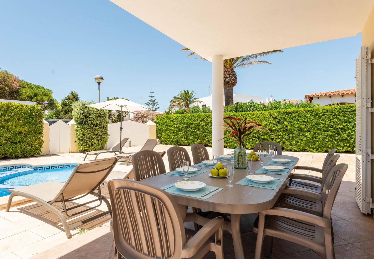 Вилла на Cala Blanca - Villa 4 habitaciones toda en planta baja con piscina privada