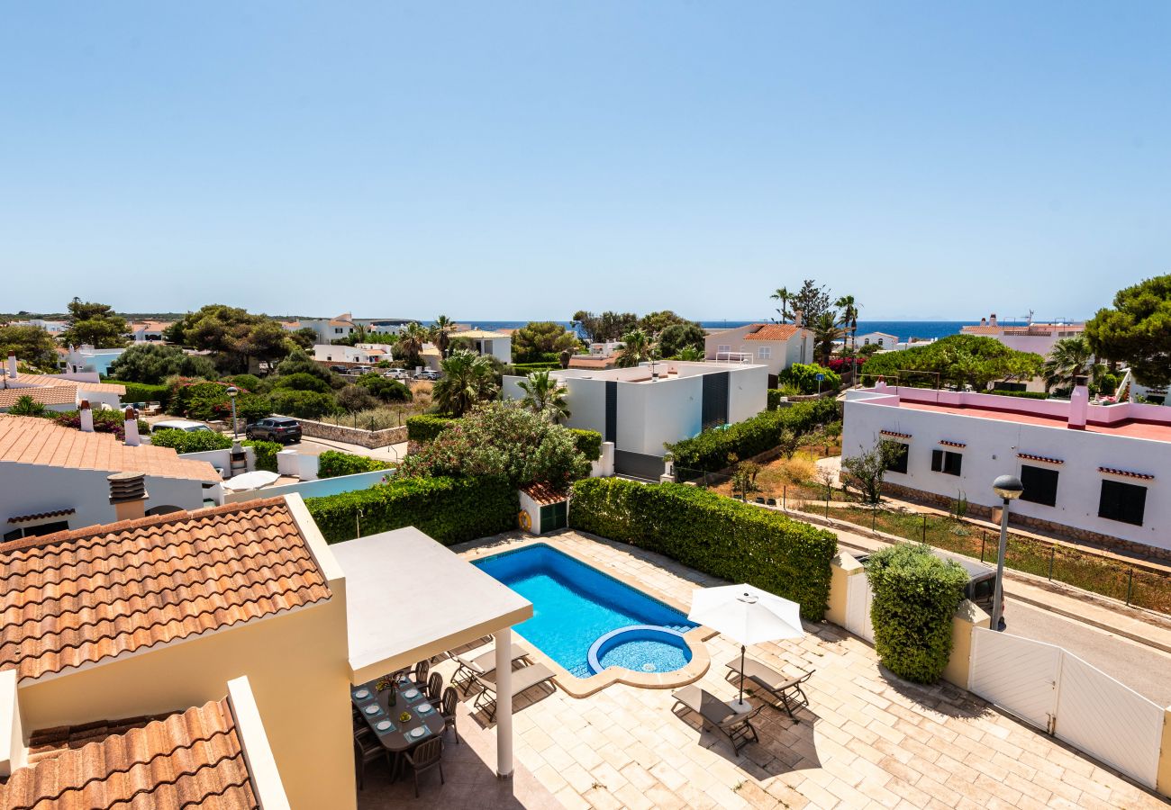 Вилла на Cala Blanca - Villa 4 habitaciones toda en planta baja con piscina privada