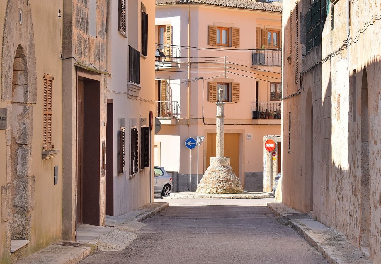 Дом на Muro - Ca Ses Nines 003 fantástica casa de pueblo con terraza, barbacoa, aire acondicionado y WiFi