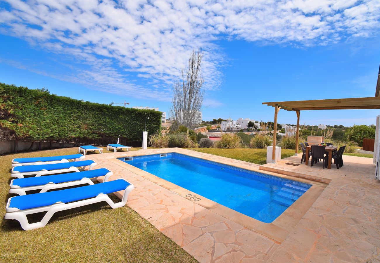 Шале на Cala d'Or - Can Baltasar 224 fantástica villa con piscina privada, jardín, barbacoa y aire acondicionado